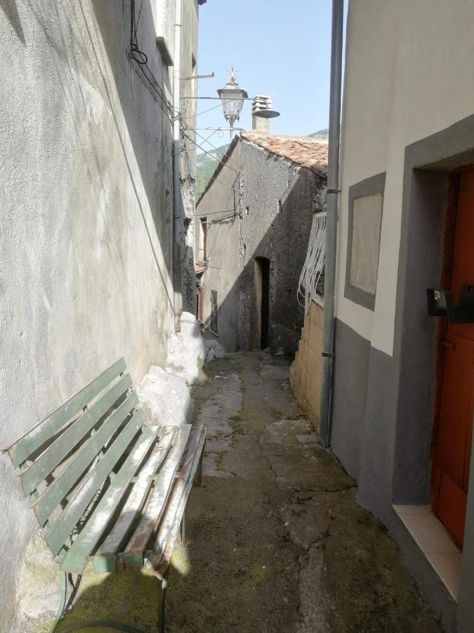 Casa- Vacanza Giro' - C2A6Peu3Ow Aieta Bagian luar foto